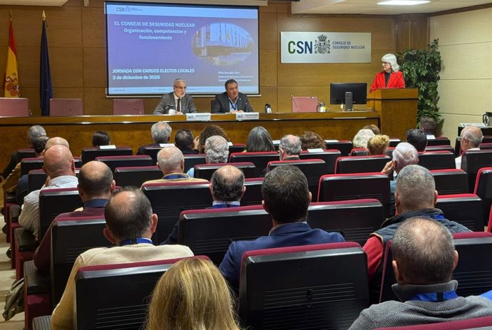 El CSN y AMAC se unen para mejorar la información de los ayuntamientos con nucleares transmiten a sus vecinos.