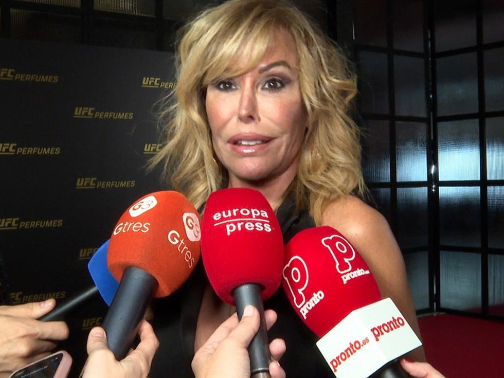 Lara Dibildos