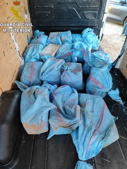 Alijo de cocaína incautado por la Guardia Civil de Cádiz en Barbate