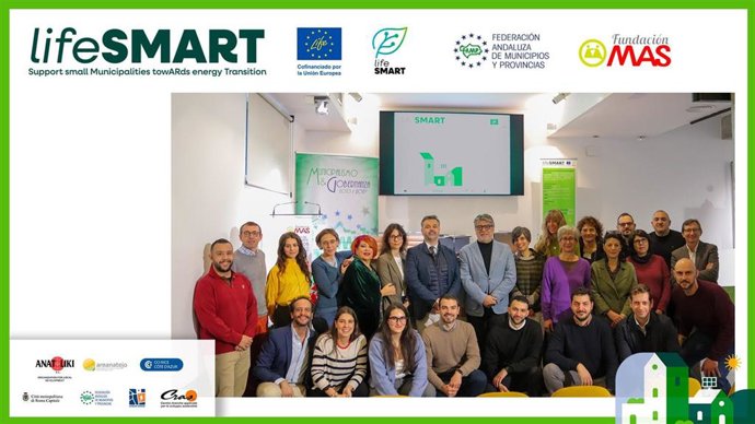 La Federación Andaluza de Municipios y Provincias (FAMP) acoge en Sevilla la 4ª reunión transnacional del proyecto europeo LIFE-Smart, 'Apoyo a pequeños municipios para la transición energética'.