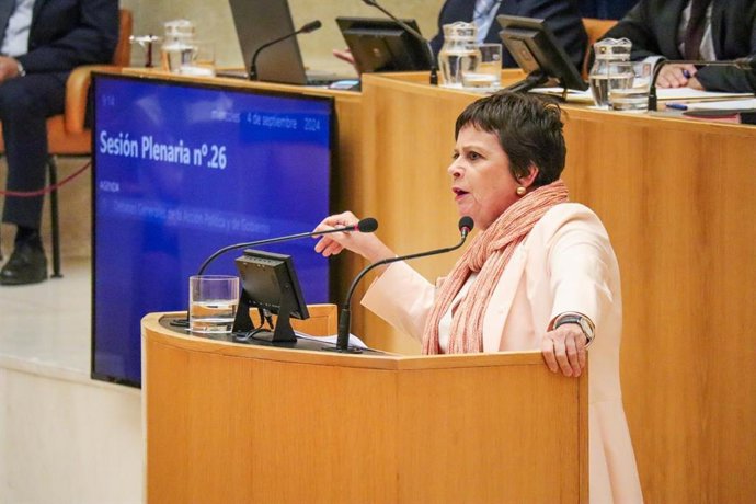 La diputada de IU, Henar Moreno, en un pleno parlamentario