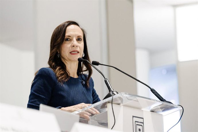 La presidenta de Redeia, Beatriz Corredor, durante un desayuno informativo, en el Hotel Palace, a 3 de diciembre de 2025, en Madrid (España). El desayuno ha sido organizado por Club Diálogos bajo el título ‘El papel de Redeia en la transformación económic