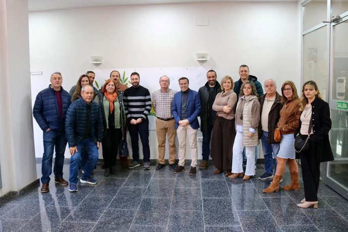 El candidato del PSOE a la Presidencia de la Junta de Extremadura, Miguel Ángel Gallardo, visita Acenorca