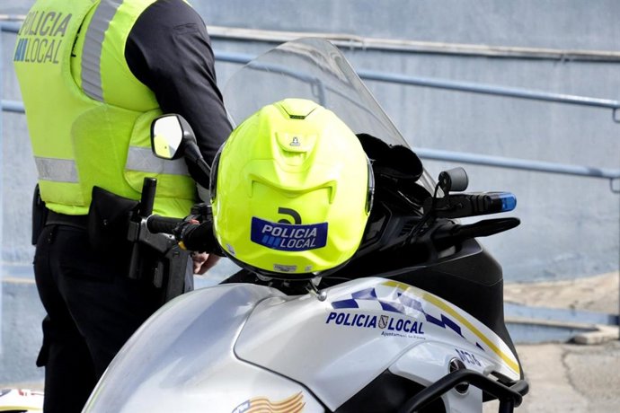 Un agente de la Policía Local de Palma.