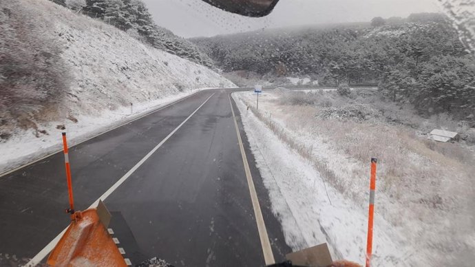 Ávila Amanece Nevada, Sin Incidencias En La Capital Y Con Cadenas En Varias Carreteras De La Provincia.