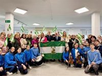 La Junta celebra el Día de la Bandera de Andalucía junto a usuarios del Centro de Participación Activa de Bailén
