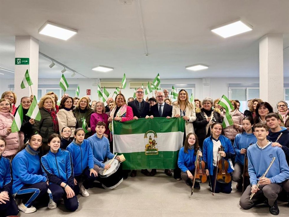 Celebración del Día de la Bandera de Andalucía en el CPA de Bailén.