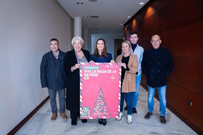 La concejala delegada del distrito, Mar Torres, ha presentado el programa diseñado para celebrar la Navidad en las distintas barriadas de Campanillas