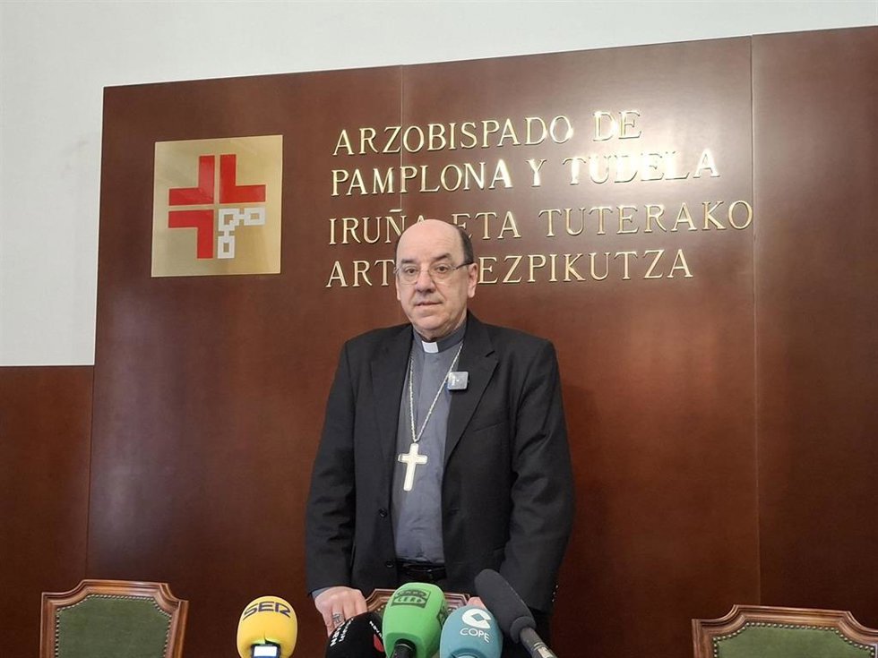 Archivo - El arzobispo de Pamplona y obispo de Tudela, Florencio Roselló, en una imagen de archivo