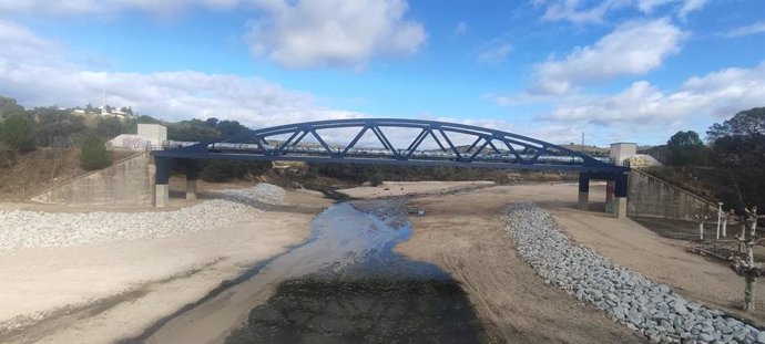 Actuaciones de reparación en el río Alberche