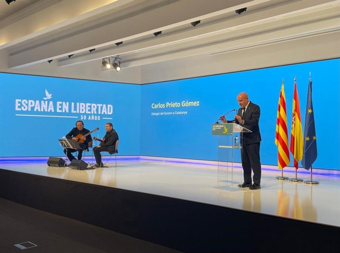 El delegado del Gobierno en Catalunya, Carlos Prieto, durante la jornada de conmemoración del aniversario de la Constitución en Barcelona bajo el nombre 'Dia de la Constitució: 50 anys d'Espanya en llibertat'