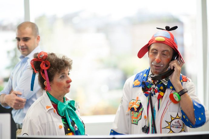 La Fundación Theodora visita las Salas de intermediación de CIMD Intermoney