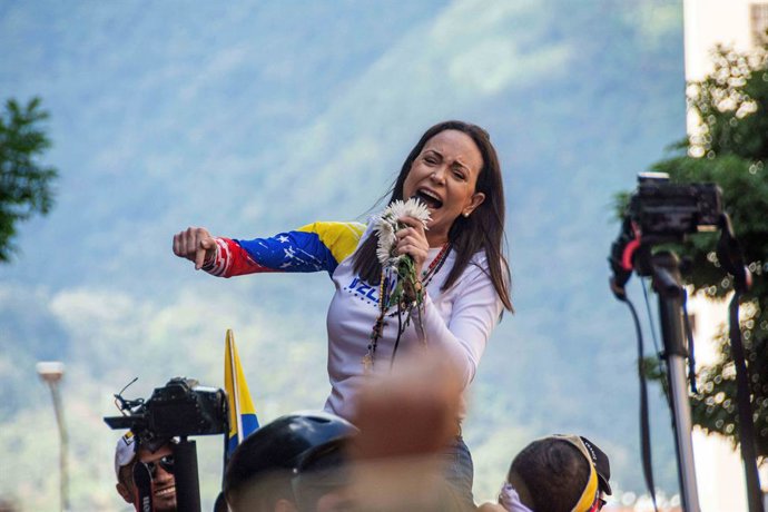 Archivo - January 9, 2025, Caracas, Miranda, Venezuela: The leader of the opposition Maria Corina Machado, appears at the rally of the opposition called by her, in the streets of Caracas...Government and opposition marches and rallies prior to the preside