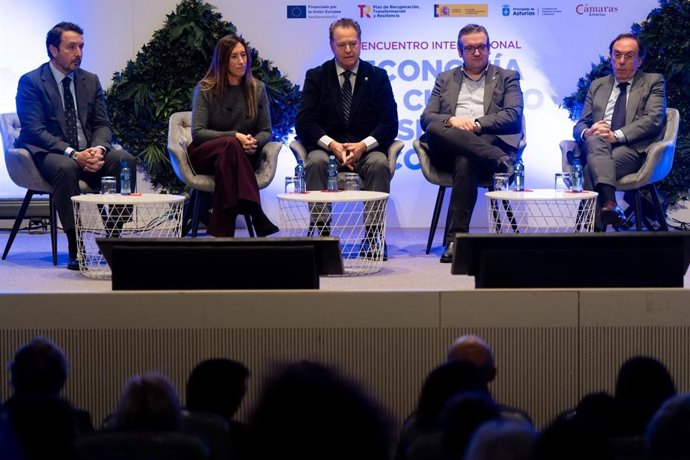 Encuentro Internacional de Economía del Cuidado y Silver Economy, celebrado en Gijón.