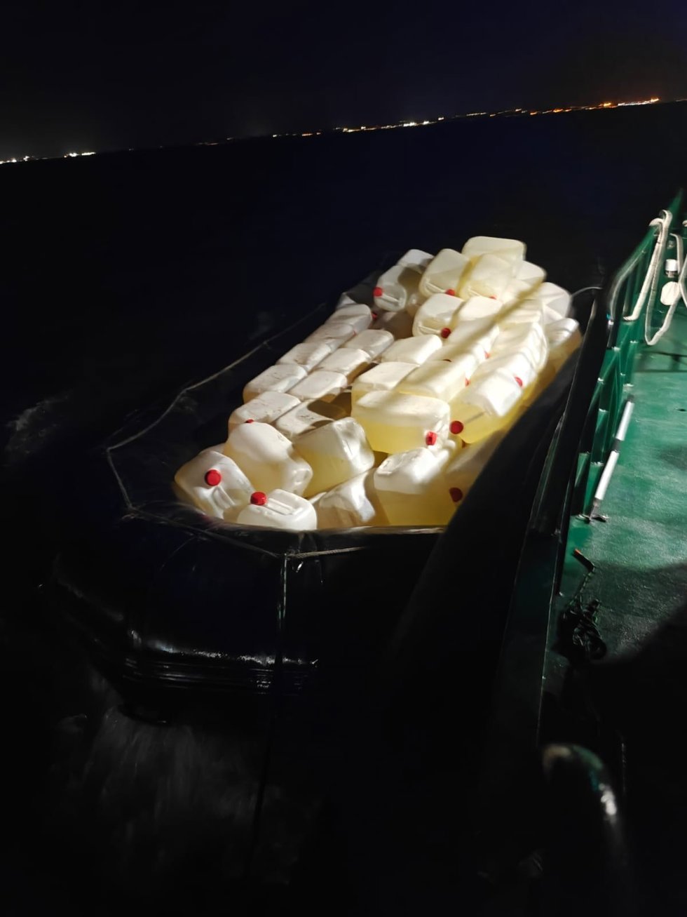 Archivo - Embarcación incautada en Puerto Real con más de 180 garrafas de gasolina.