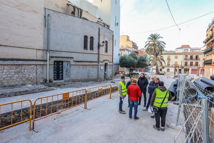 Excavacions arqueològiques en les obres de l'entorn de Santa Ana