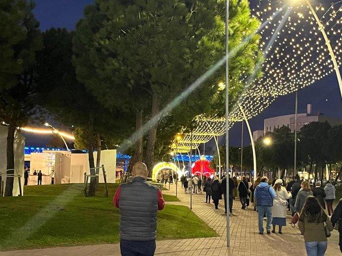 Encendido del alumbrado navieño del Puerto de Huelva.