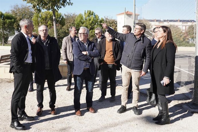 Visita a los terrenos donde se construirá la facultad.