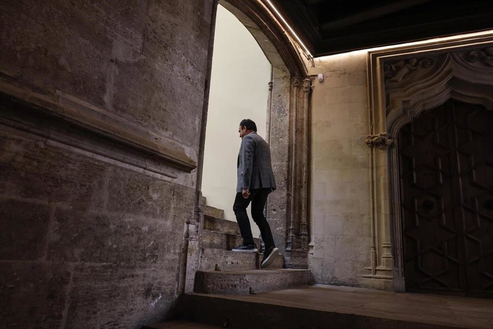 El president de la Generalitat, Juanfran Pérez Llorca, a su salida de una rueda de prensa