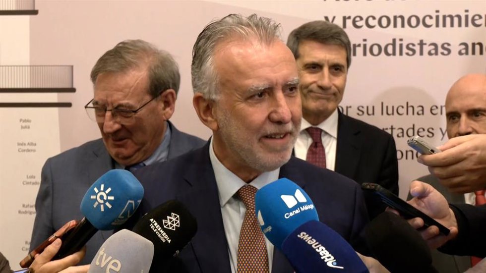 Víctor Torres asegura que Feijóo "hubiera tenido difícil decir que no conocía a
