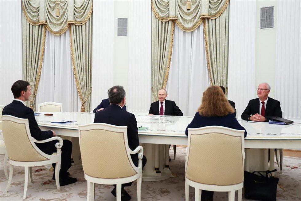 El presidente de Rusia, recibe en el Kremlin a la delegación estadounidense encabezada por el enviado especial Steve Witkoff