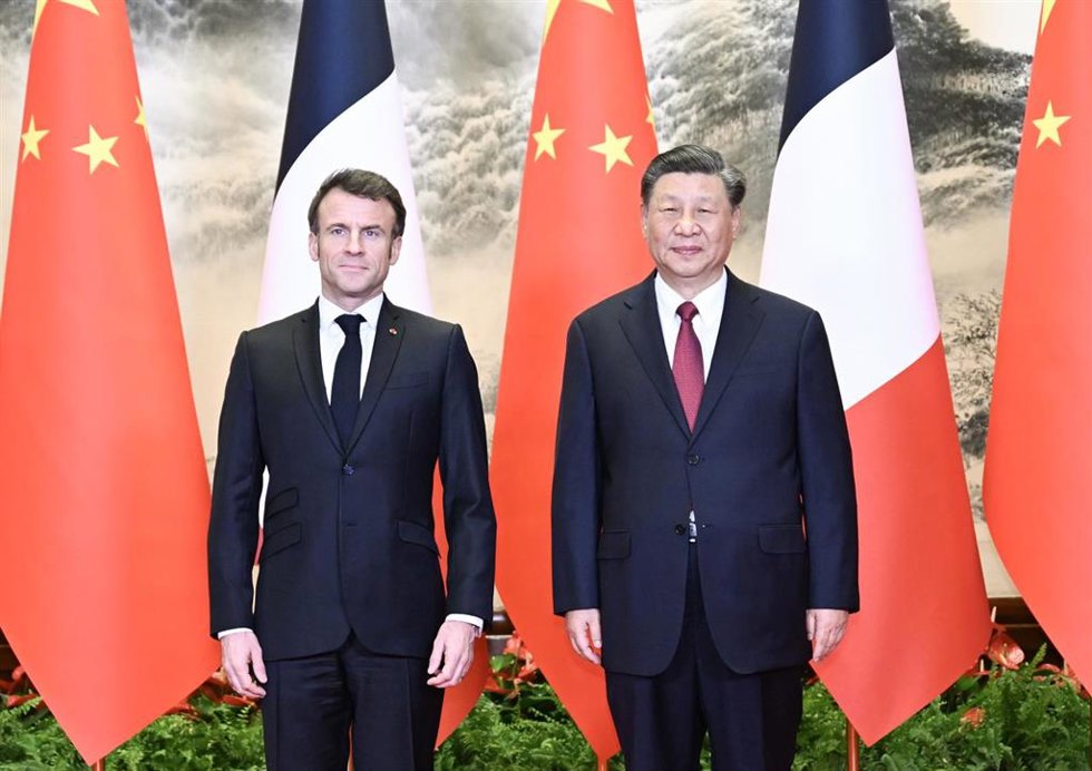 Archivo - Los presidentes francés y chino durante la visita de Estado de Emmanuel Macron a Pekín en 2023