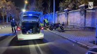 Muere un motorista tras chocar contra un árbol en la Avenida de Daroca de Madrid