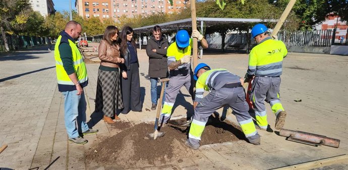 Puesta en marcha de más de 6.500 nuevos árboles y 14.000 arbustos en Sevilla