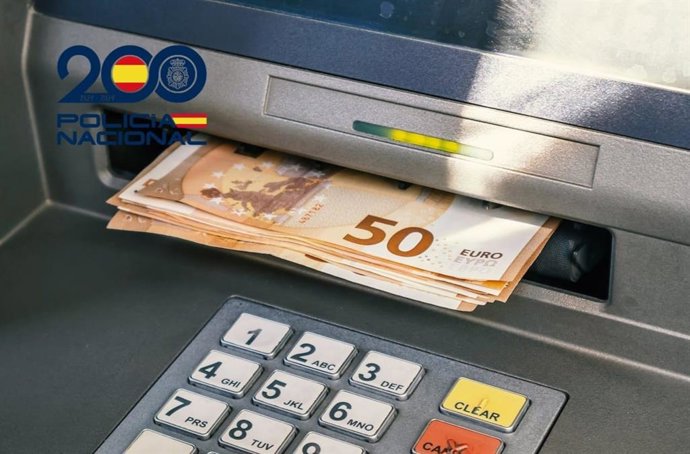 Detenida una mujer por estafar y coaccionar a un hombre con discapacidad en Ávila