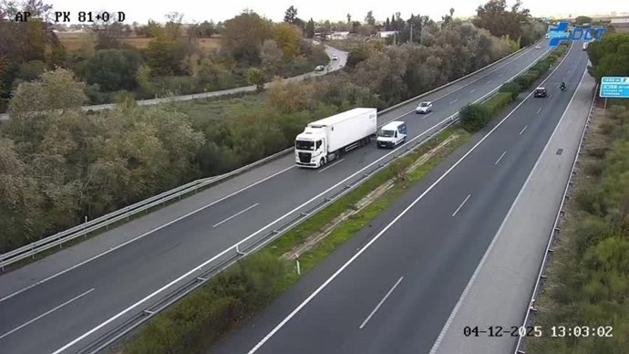 Tráfico en la autovia AP-4 en la provincia de Cádiz.
