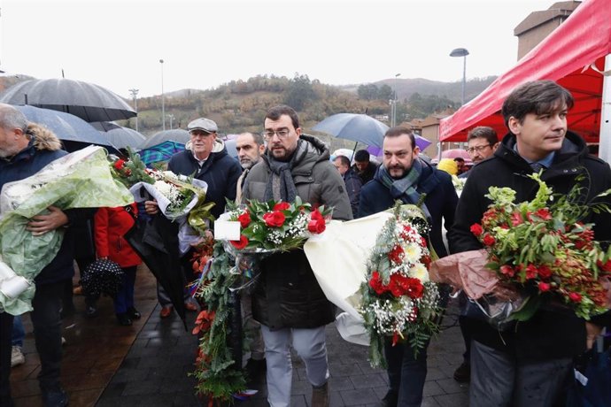 El presidente Adrián Barbón participa en el homenaje a los mineros por Santa Bárbara.