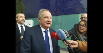 Hereu afirma que el Plan Auto+ no cubrirá la lista de espera del Moves ni los puntos de recarga