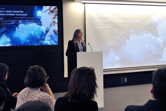 Presentación del informe 'Geopolítica y nueva geometría del comercio exterior valenciano' de Cámara Valencia y CaixaBank
