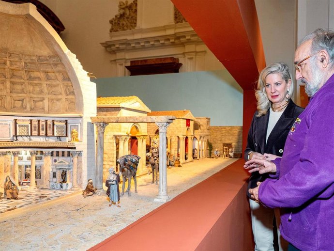 Carvajal y Rodróguez en la inguración del Belén Monumental.