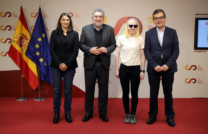 De izda a dcha: Alicia García, José Manuel Rodríguez Uribes, Susana Rodríguez y Francisco Botía