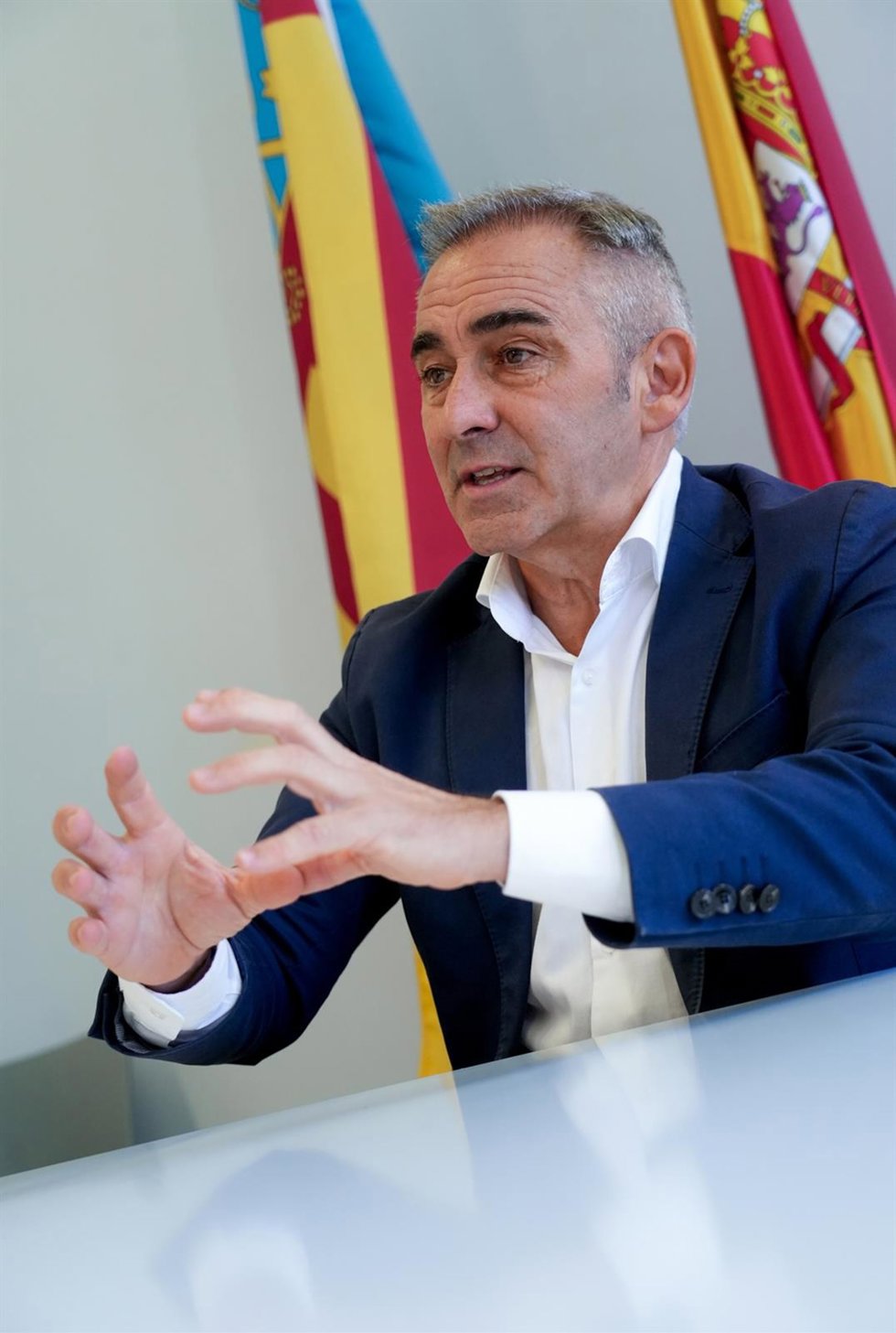Archivo - El conseller de Agricultura de la Generalitat Valenciana, Miguel Barrachina, en imagen de archivo.