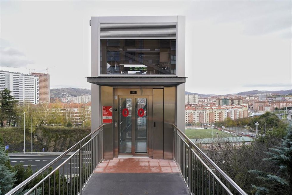 Nuevo ascensos de Lezeaga, en Bilbao