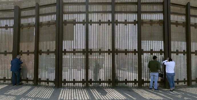 Archivo - EEUU/México.- EEUU revoca los visados a transportistas mexicanos por su supuesta contribución a la migración ilegal