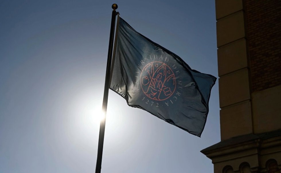 Bandera de la UMU