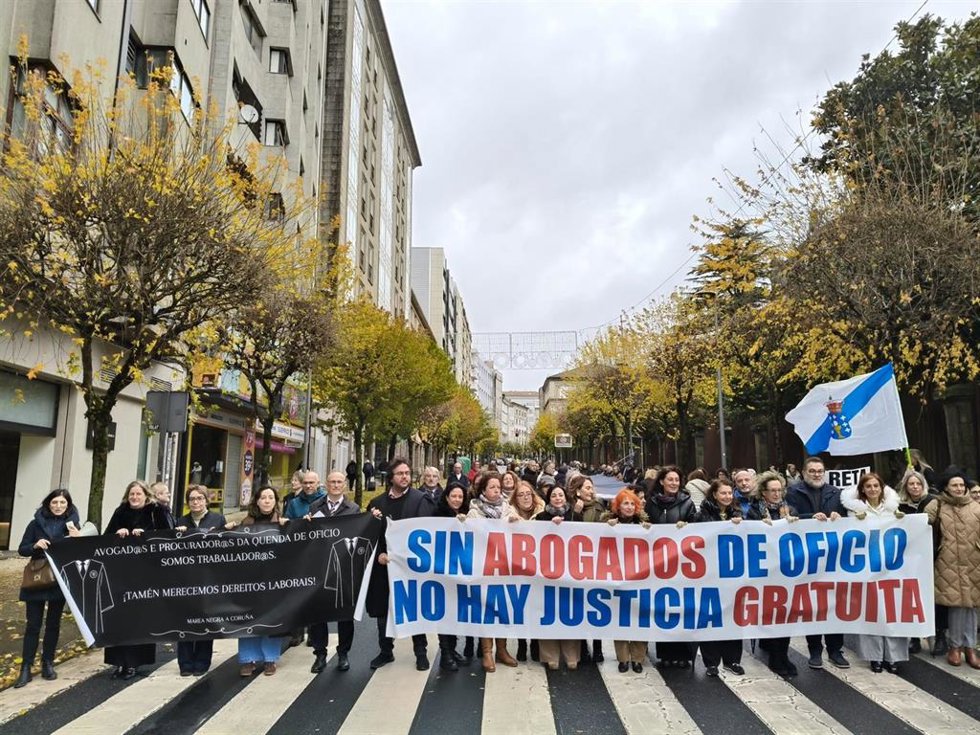Profesionales del Turno de Oficio exigen en Santiago una "reforma estructural" y aprobación "inmediata" del nuevo baremo.