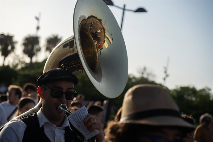 Archivo - Músicos durante el Certamen Internacional de Bandas de Música, en la Pedania de La Torre, afectada por la dana. 