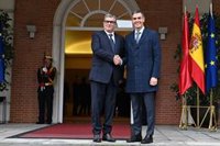 España y Marruecos dan por zanjada la apertura de aduanas y obvian las aguas territoriales y el espacio aéreo del Sáhara