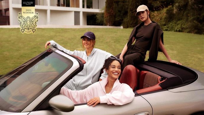 LILYSILK's SILKERRY Collection Named Double Grand Winner at 2025 International Luxury Awards