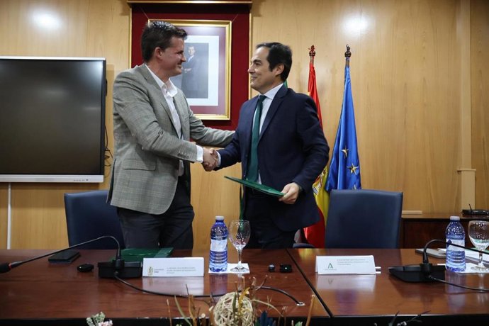 La Junta de Andalucía y el Ayuntamiento de Estepa firman la cesión para la nueva sede judicial