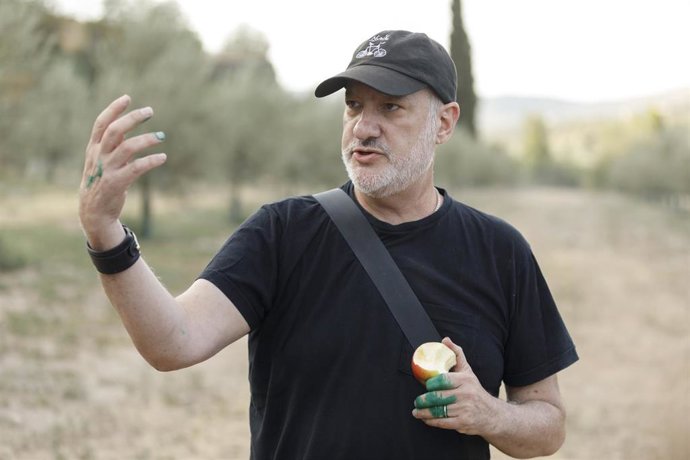 Archivo - El fotógrafo Spencer Tunick realizó en Albolote (Granada, Andalucía, España) la instalación artística el pasado 20 de septiembre de 2025