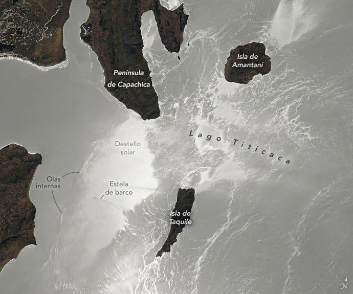 Un astronauta a bordo de la Estación Espacial Internacional capturó esta fotografía detallada del extremo sur del lago Titicaca