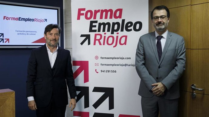 El viceconsejero de Educación, Universidades y Formación Profesional, Miguel Ángel Fernández, y el director general de Formación Profesional, Daniel Marín
