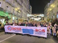 Miles de personas claman en Vigo para "reconstruir" el área sanitaria y piden poner a Rueda "en lista de espera"