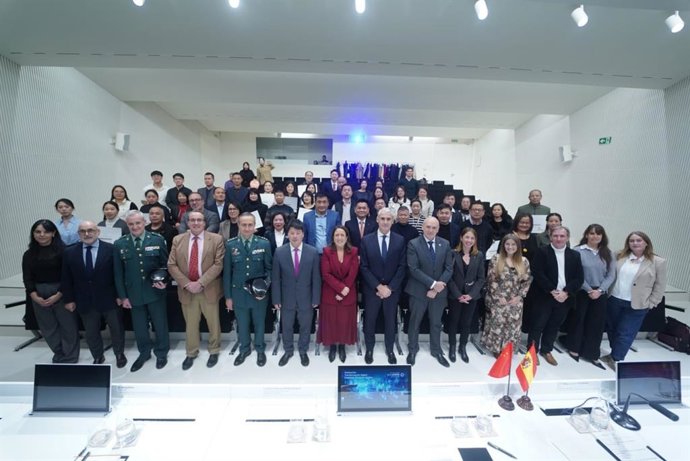 Esta formación está dirigida a directivos y empleados de micropymes, pymes y autónomos que a través de la gestión digital buscan mejorar su productividad y sus posibilidades de crecimiento e internacionalización.