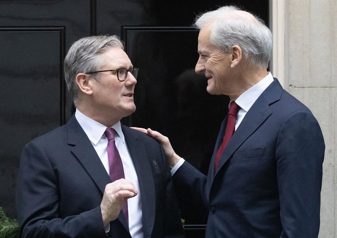 December 4, 2025, London, England, United Kingdom: UK Prime Minister KEIR STARMER welcomes Prime Minister of Norway JONAS GAHR STORE to 10 Downing Street.